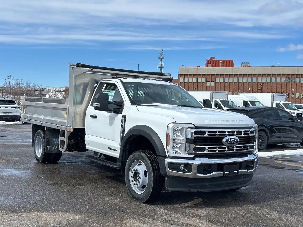 Ford F-550 Super Duty снимка Ford F-550 Super Duty