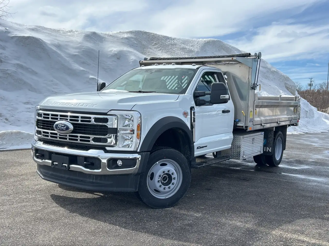 Ford F-550 Super Duty снимка Ford F-550 Super Duty