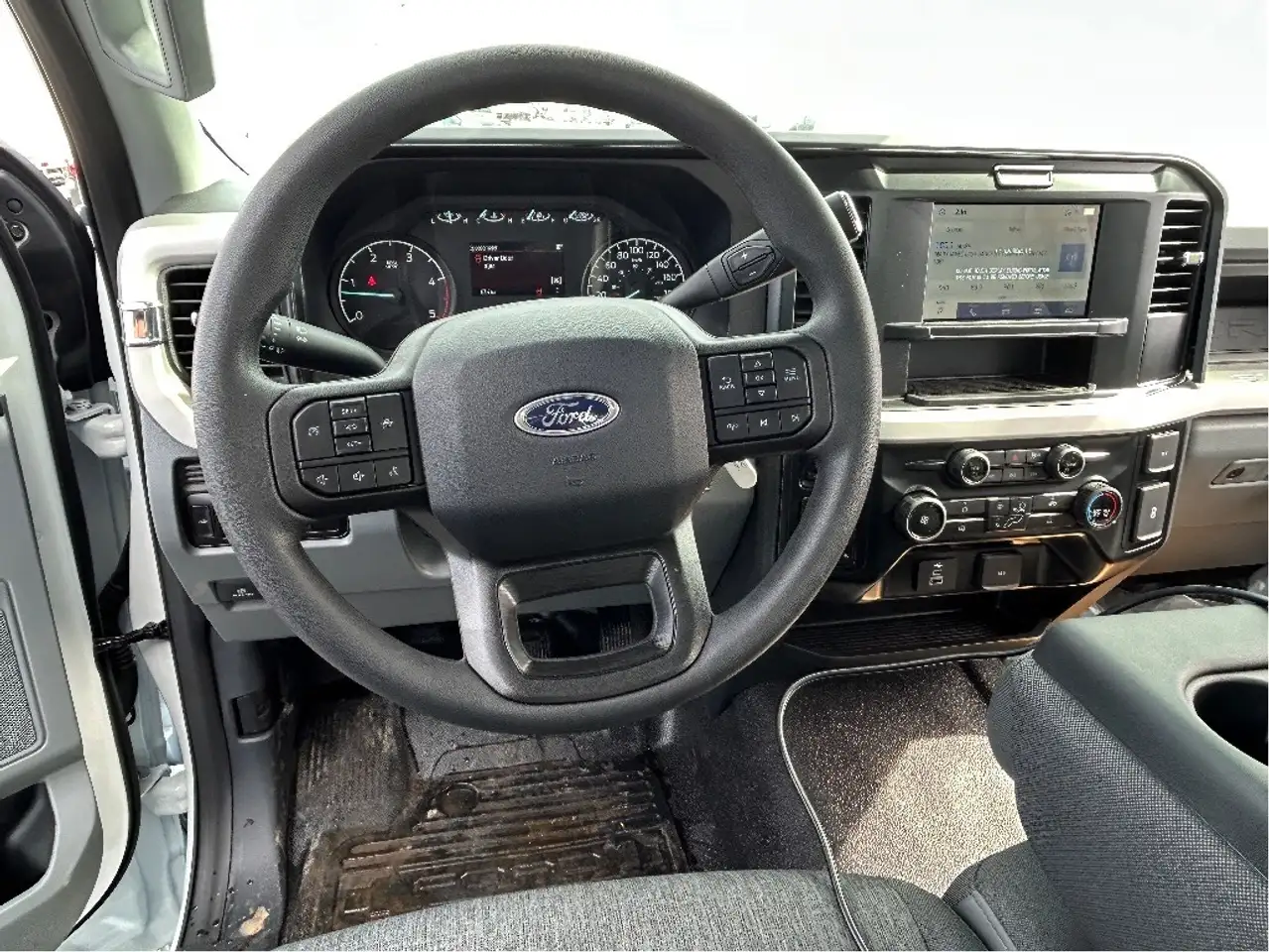 Ford F-550 Super Duty снимка Ford F-550 Super Duty