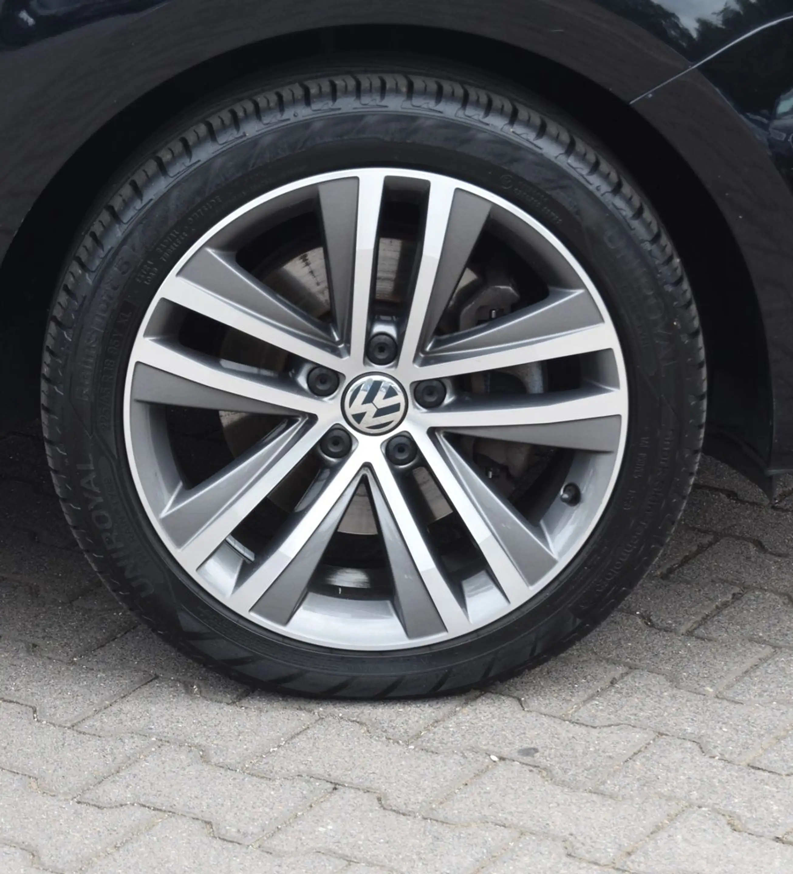 Volkswagen Sharan 2.0TDI DSG PANO/DYNAUDIO/NAVI/AHK — photo 8