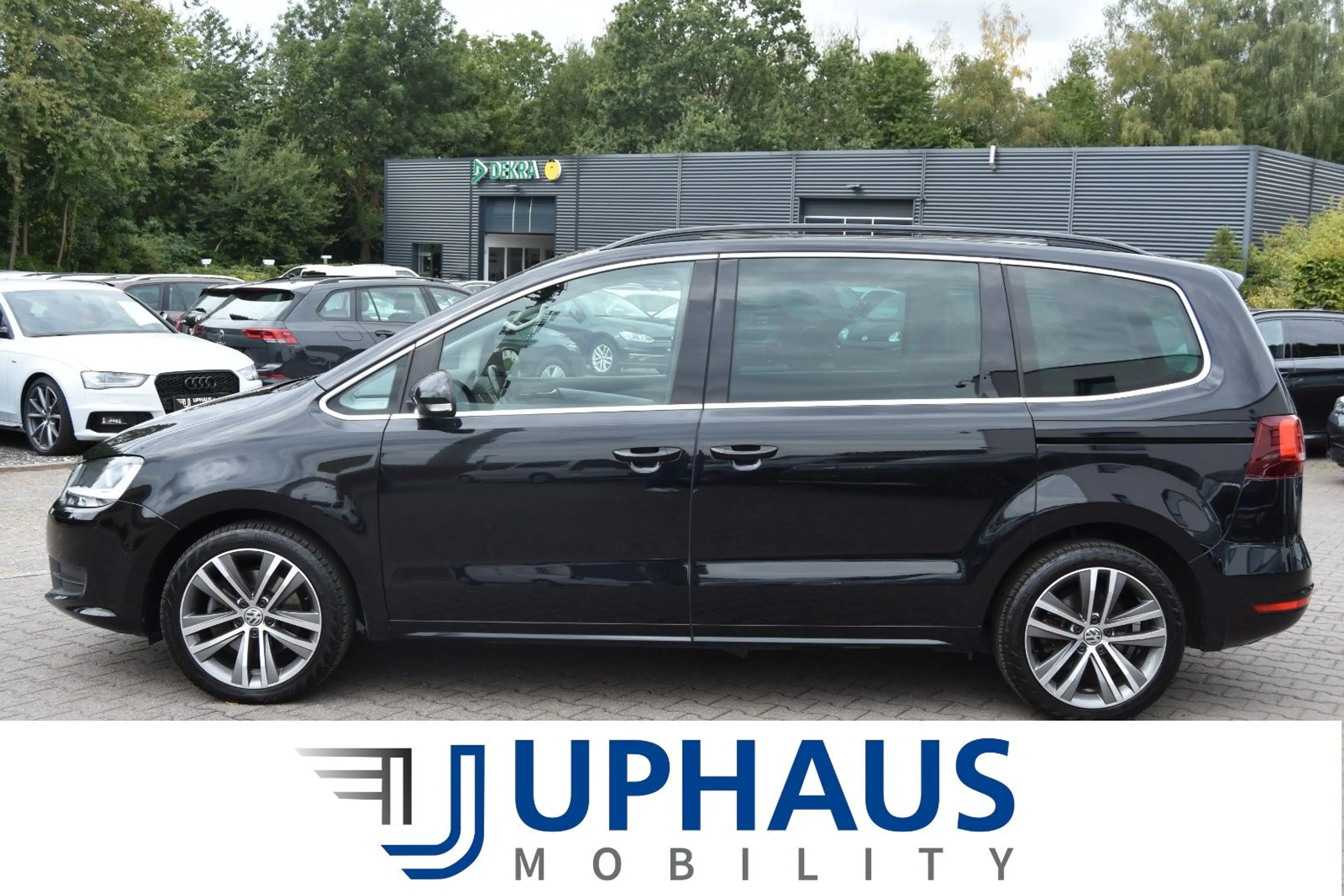 Volkswagen Sharan 2.0TDI DSG PANO/DYNAUDIO/NAVI/AHK — photo 2