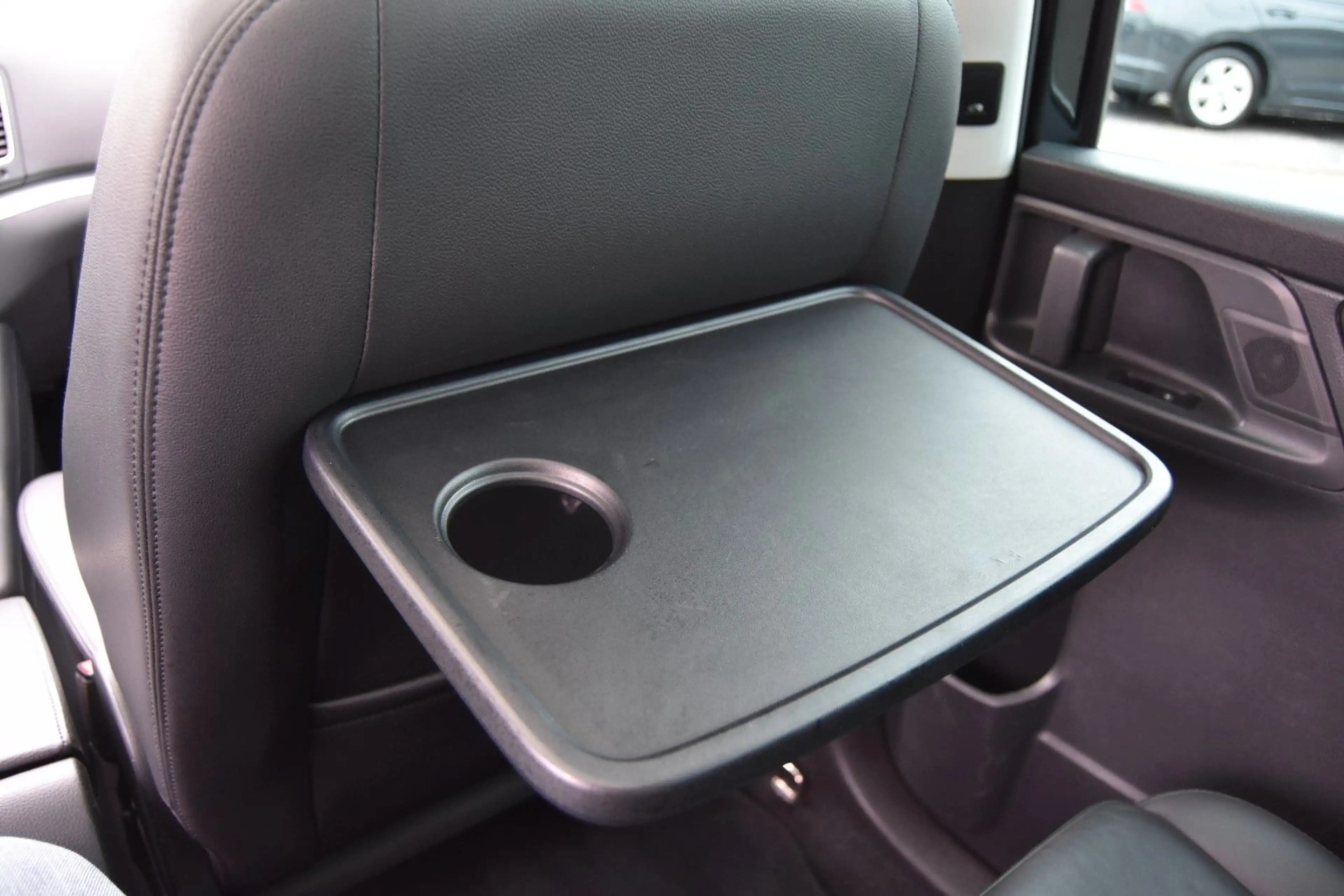 Volkswagen Sharan 2.0TDI DSG PANO/DYNAUDIO/NAVI/AHK — photo 14