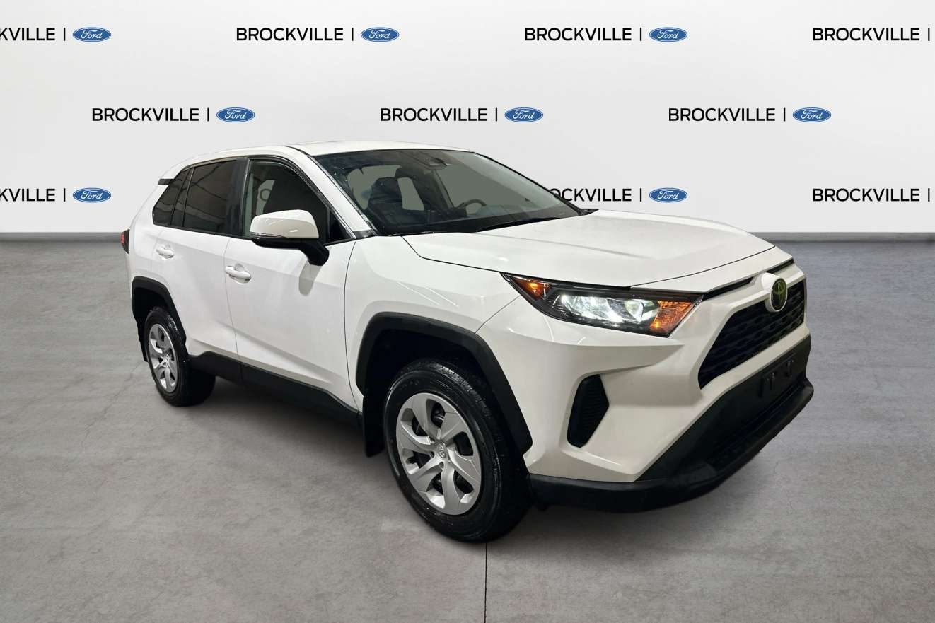 2025 Toyota RAV 4 LE  | AWD CarPlay 8 Screen Heated Seats BackUp Cam