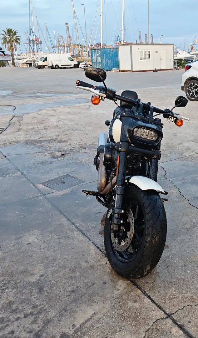 Harley-Davidson Fat Bob Blanco - 1