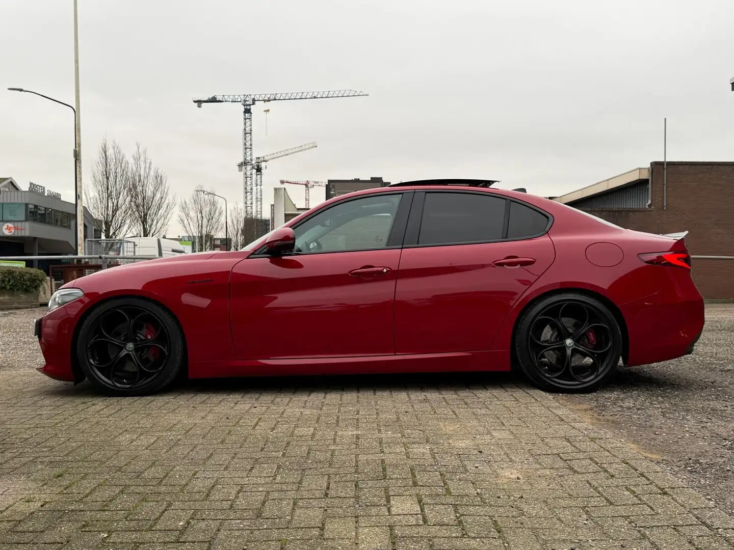 Alfa Romeo Giulia 2.0 T AWD Veloce | Pano | Harman Kardon Rojo - 2
