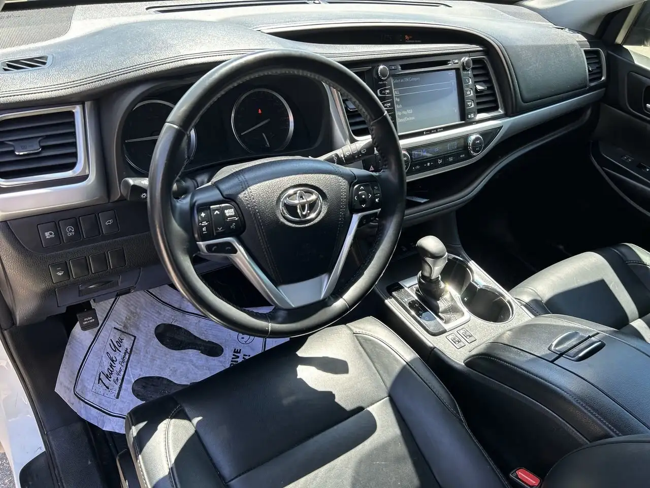 Toyota Highlander снимка Toyota Highlander