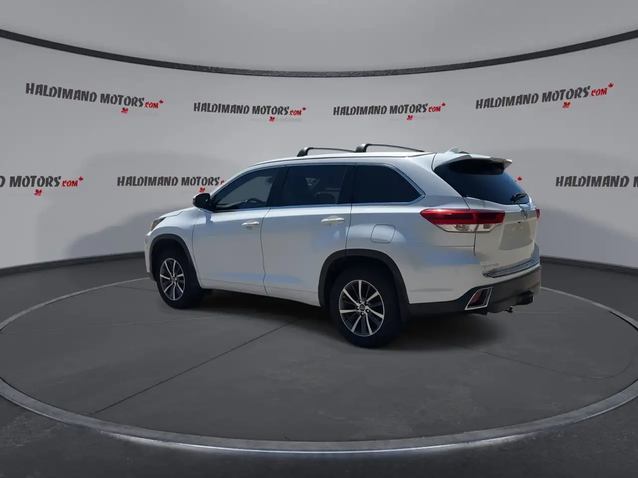 Toyota Highlander снимка Toyota Highlander