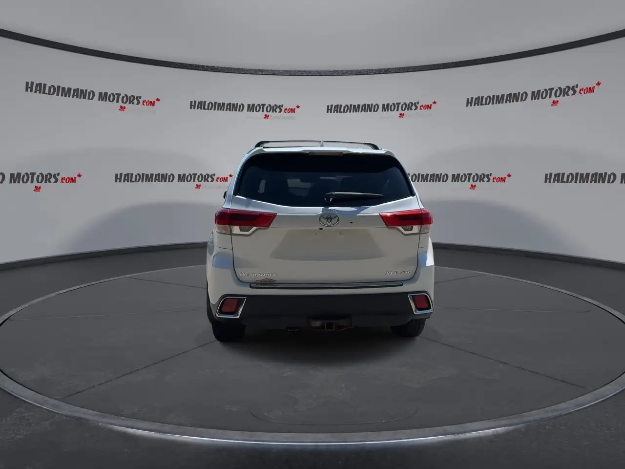 Toyota Highlander снимка Toyota Highlander