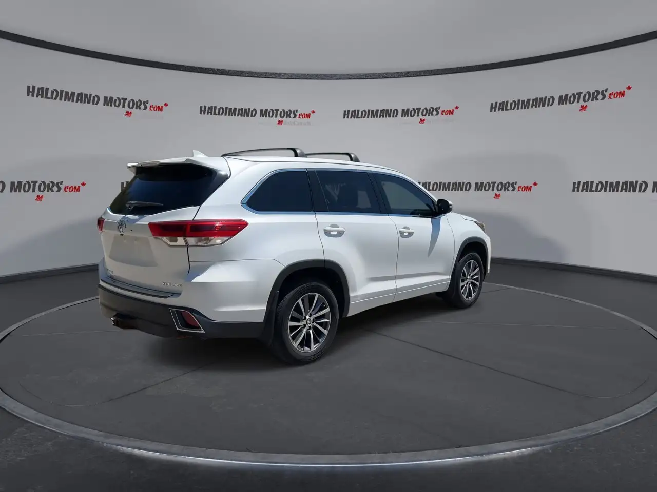 Toyota Highlander снимка Toyota Highlander
