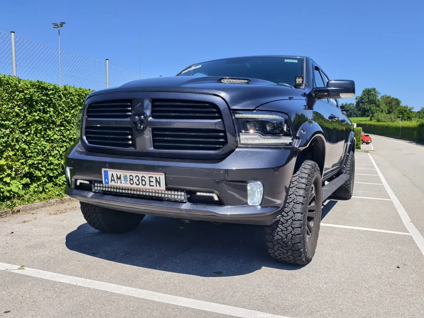 RAM 1500 Sport CrewCab LongBed Schwarz - 1