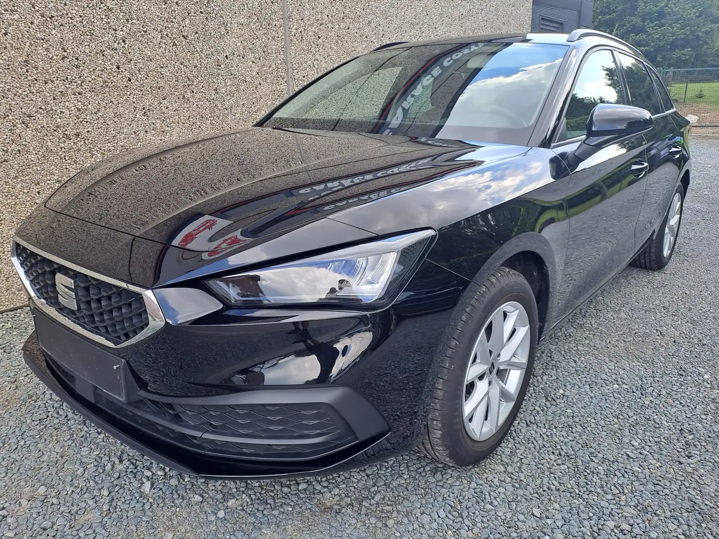 SEAT Leon Leon Sportstourer 1.0 eTSI OPF Style DSG Noir - 1