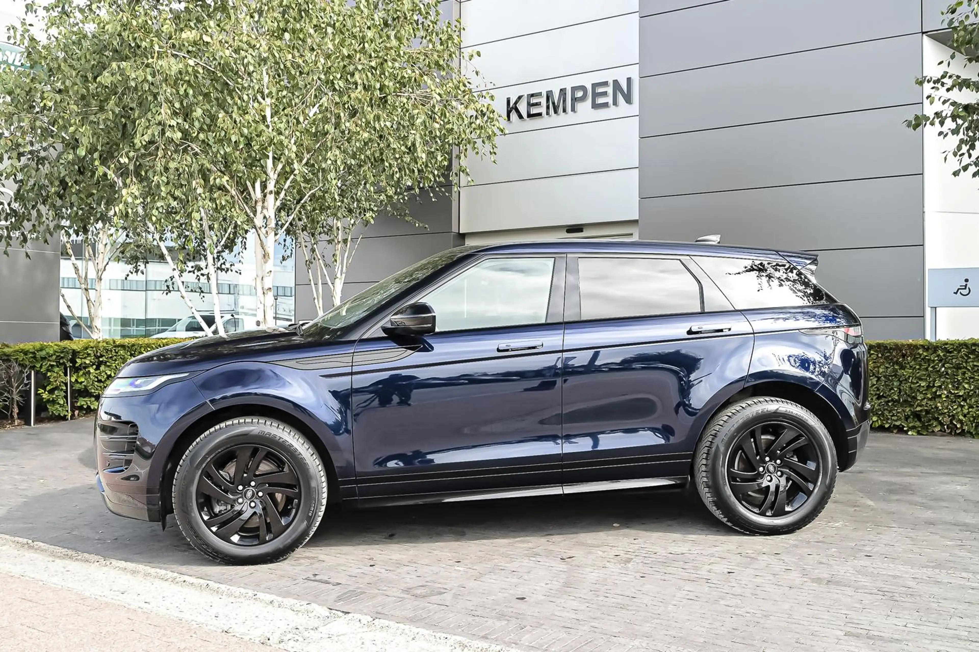 Land Rover Range Rover Evoque P160 R-Dynamic S — photo 3
