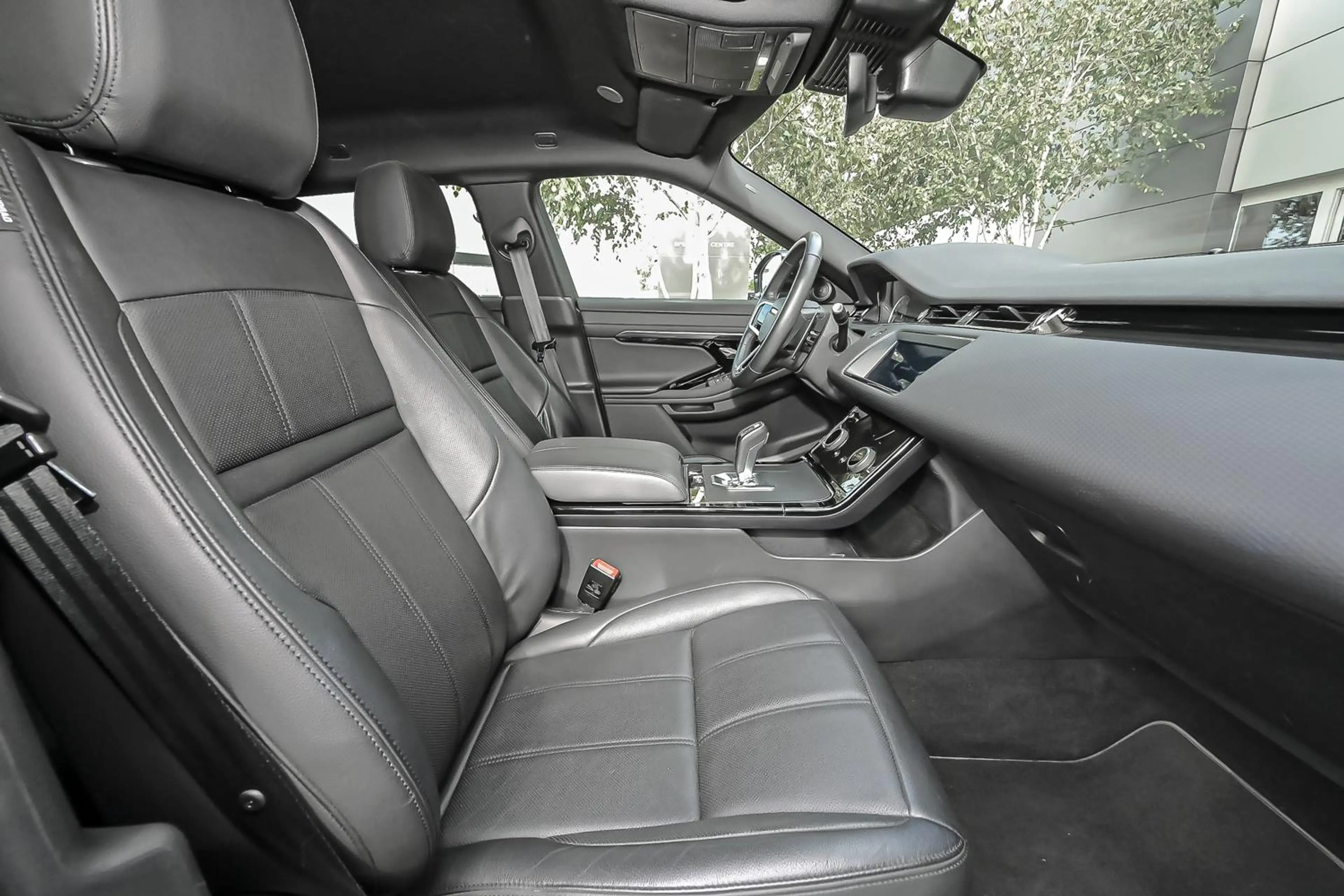 Land Rover Range Rover Evoque P160 R-Dynamic S — photo 7