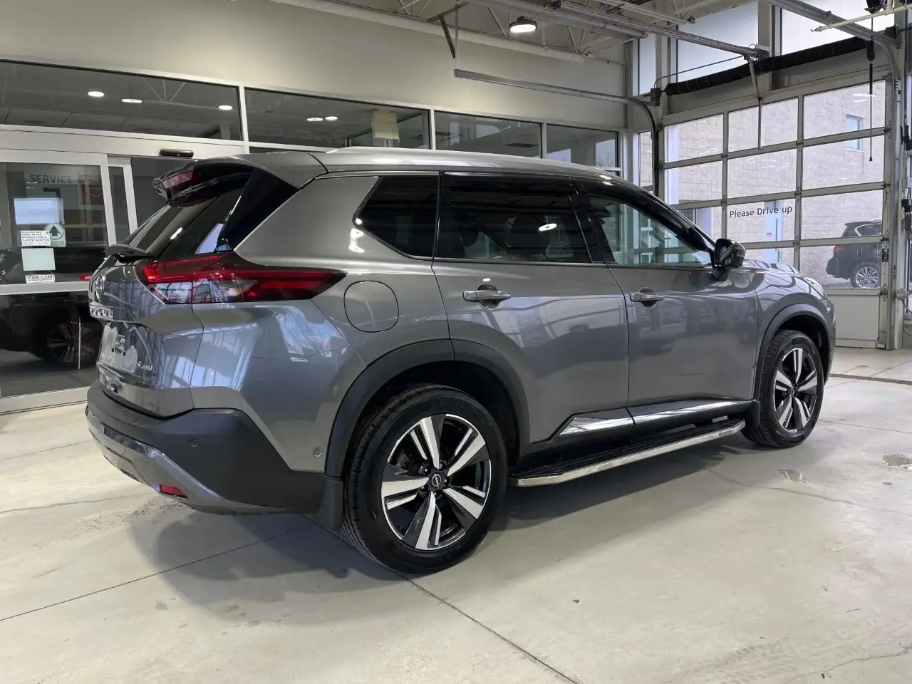 Nissan Rogue снимка Nissan Rogue