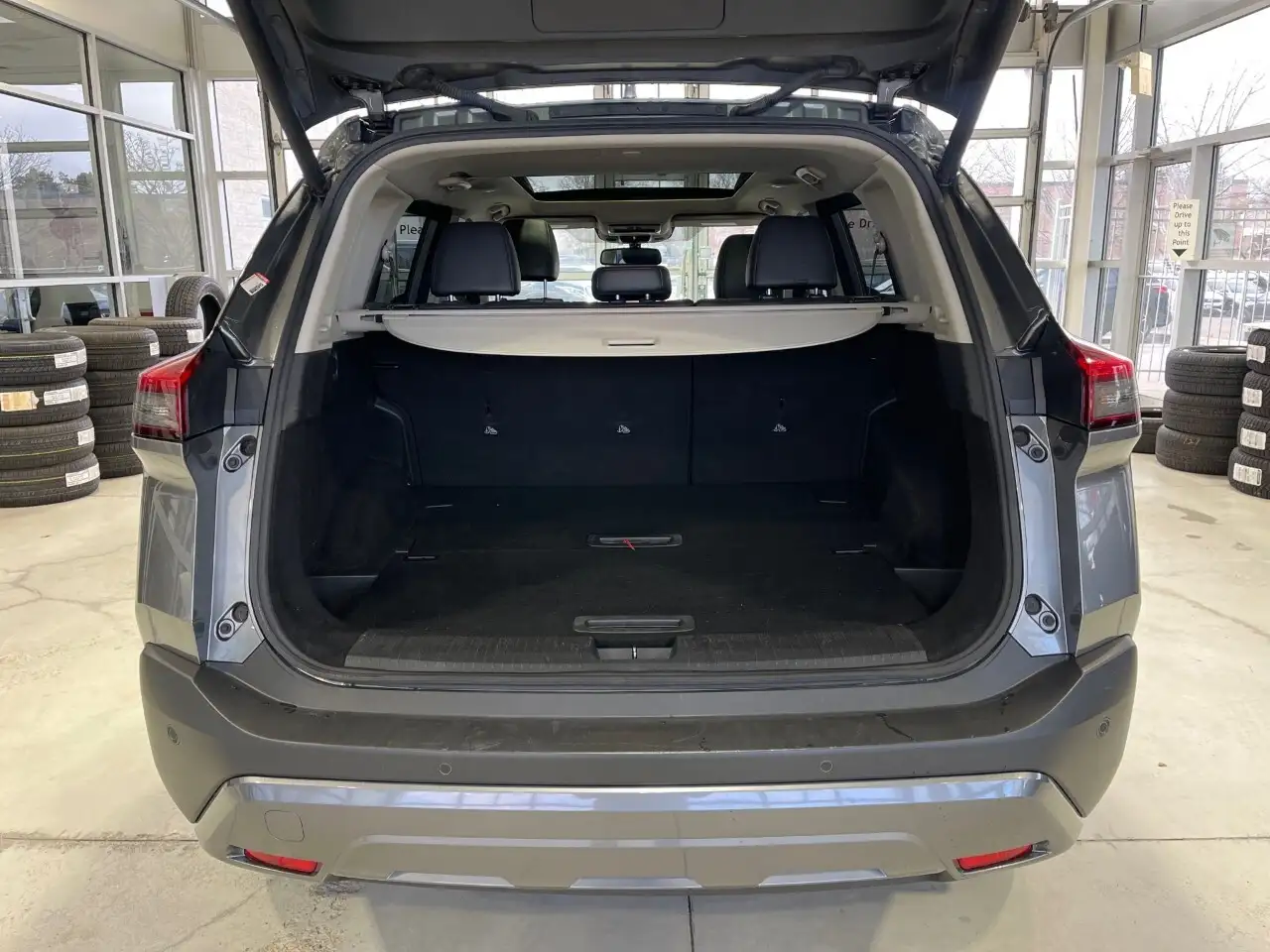 Nissan Rogue снимка Nissan Rogue