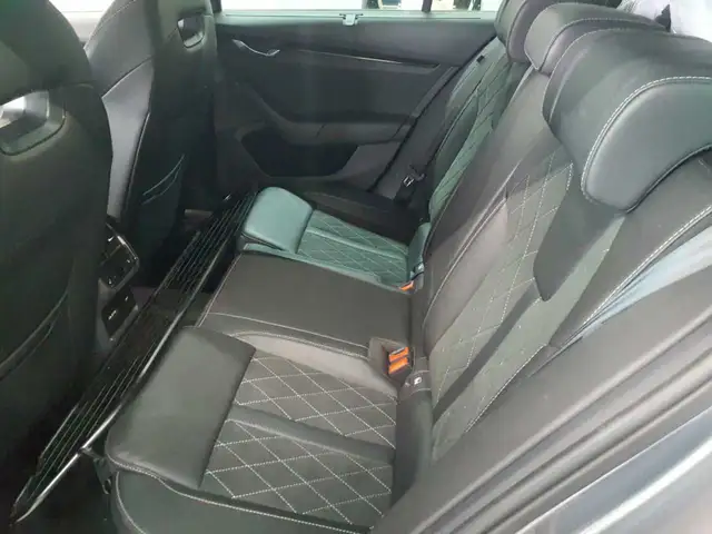 Skoda Octavia view 13