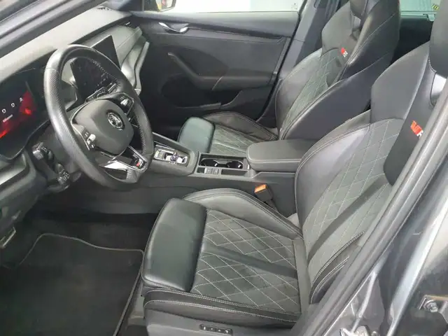 Skoda Octavia view 7