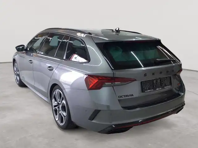 Skoda Octavia view 5