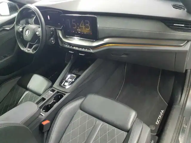 Skoda Octavia view 9