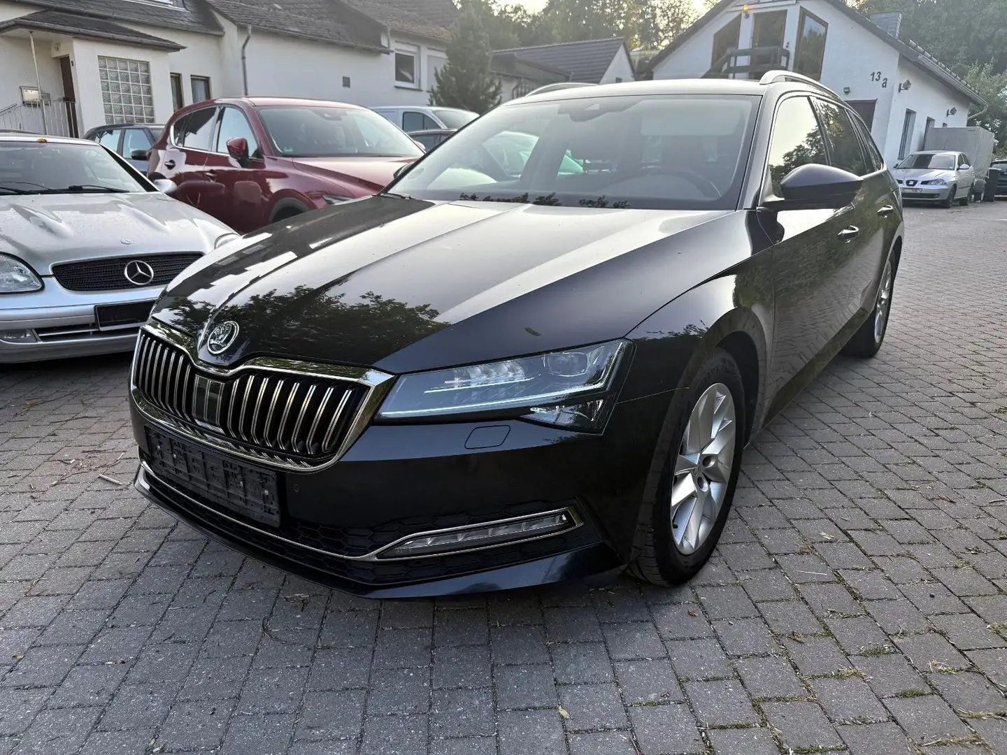 Skoda Superb DSG Kamera Alu LED Carplay Facelift Noir - 1