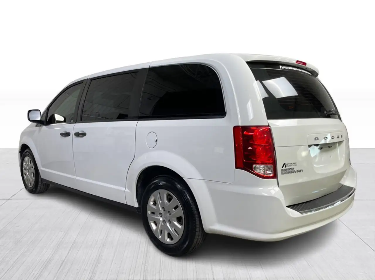 Dodge Grand Caravan снимка Dodge Grand Caravan