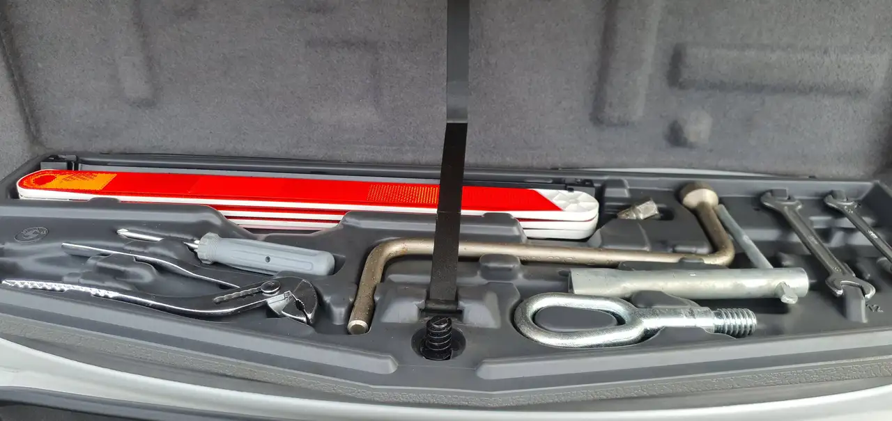 BMW 520i, foto 4