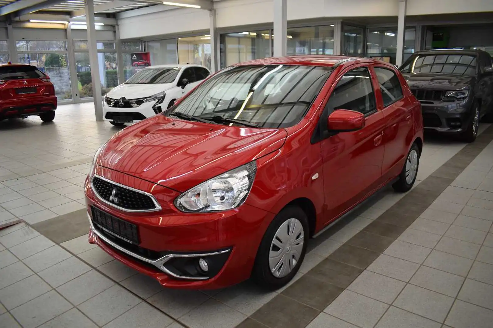 Mitsubishi Space Star Edition 1.0 MIVEC 5-Gang Rot - 1