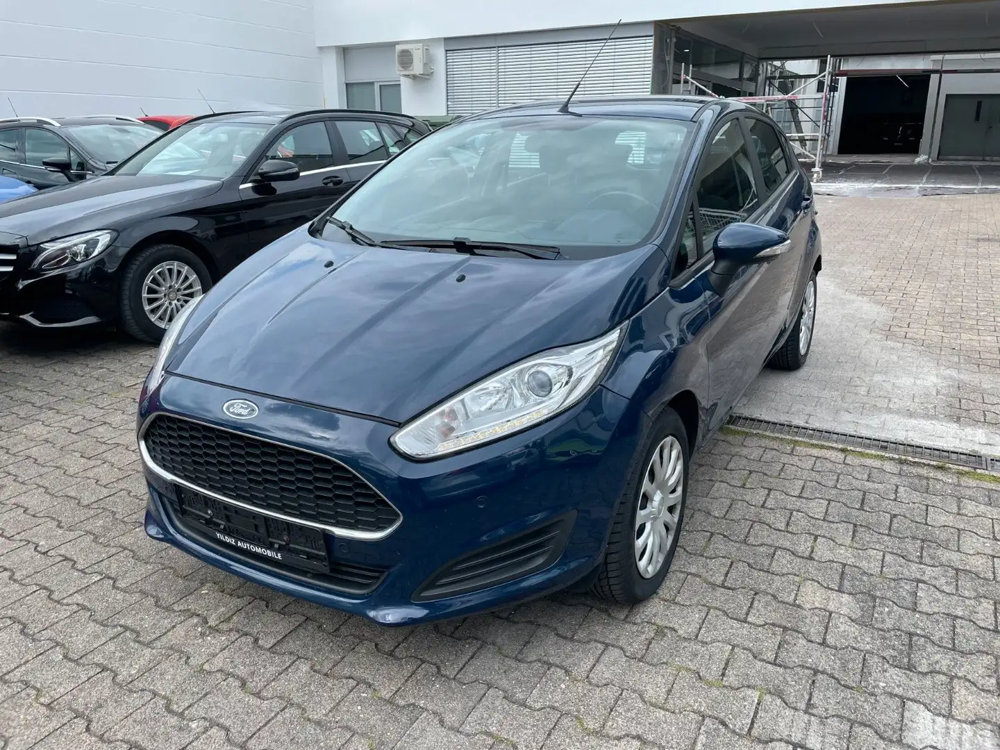 Ford Fiesta Trend *BLUETOOTH*PARK-SENSOREN*KLIMA* Bleu - 1