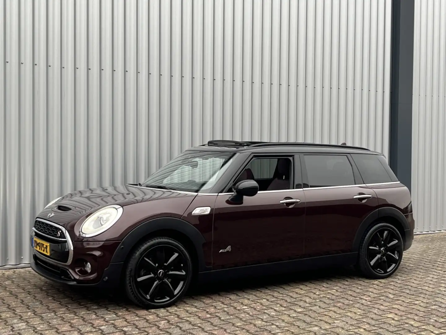 MINI Cooper S Clubman Mini 2.0 ALL4 Chilli Serious Business | Panorama D Rood - 2