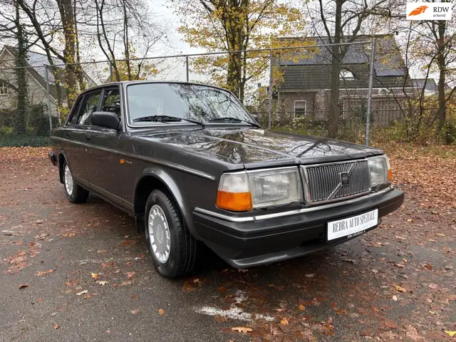 Volvo 240 2.0 GL, automaat, 43.000 km aantoonbaar, 1ste lak,