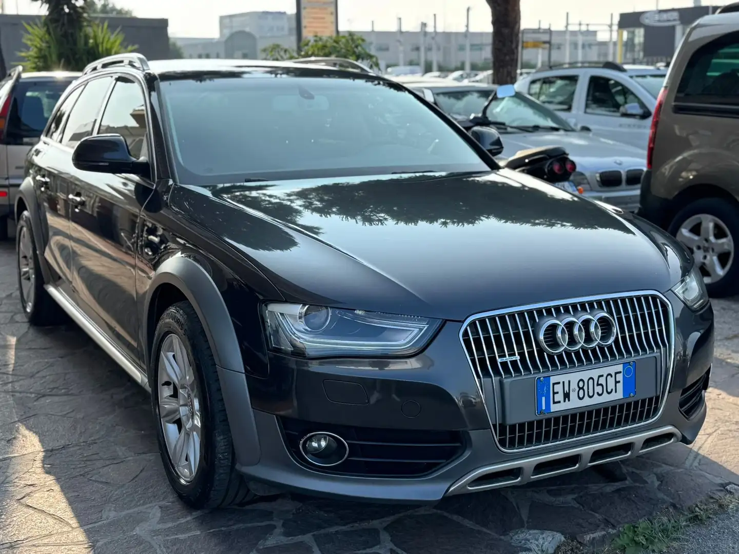 Audi A4 allroad 3.0 tdi Advanced s-tronic Šedá - 1