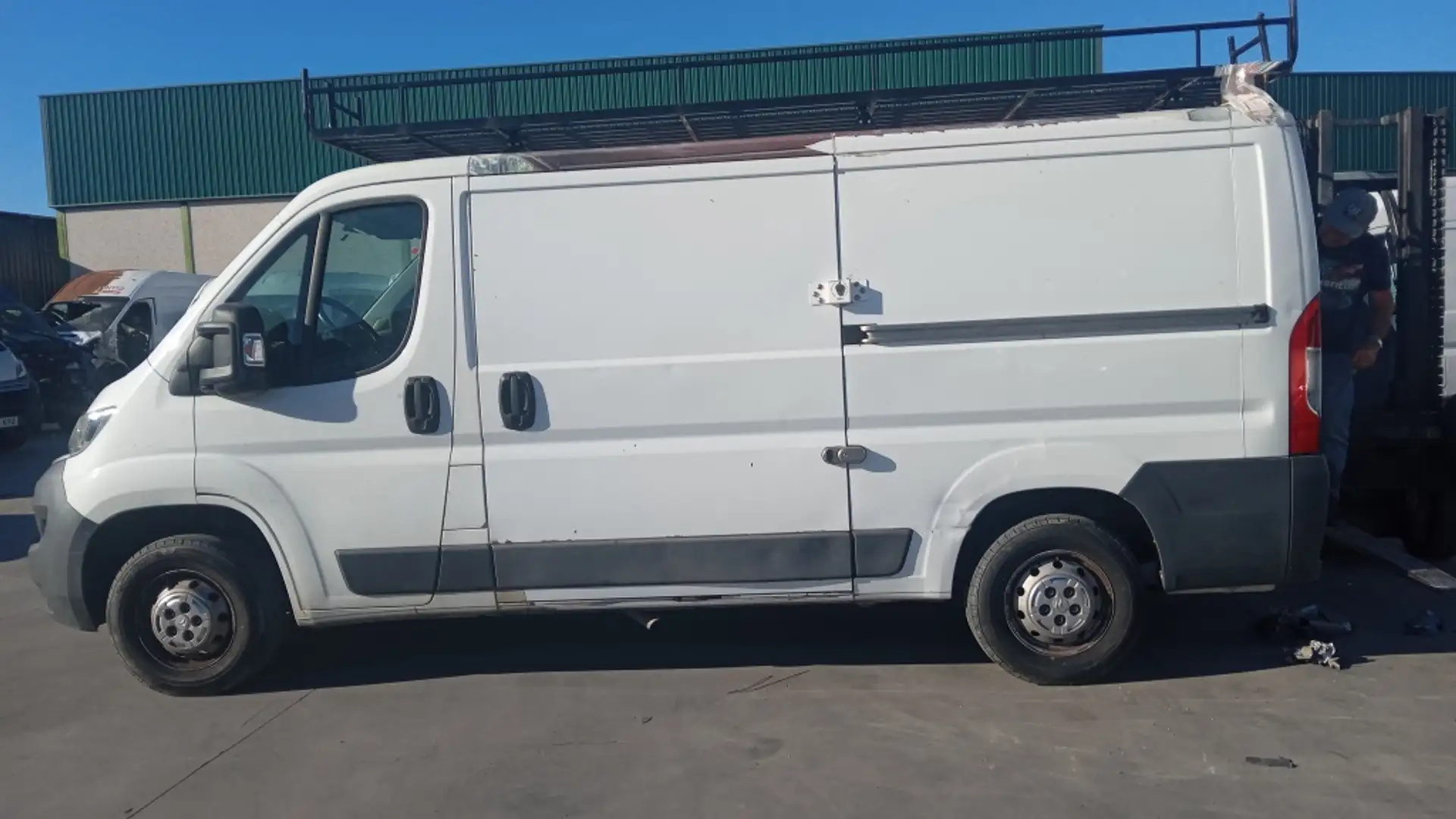 Citroen Jumper Fg. 2.0BlueHDi 33 L2H1 110 Weiß - 1