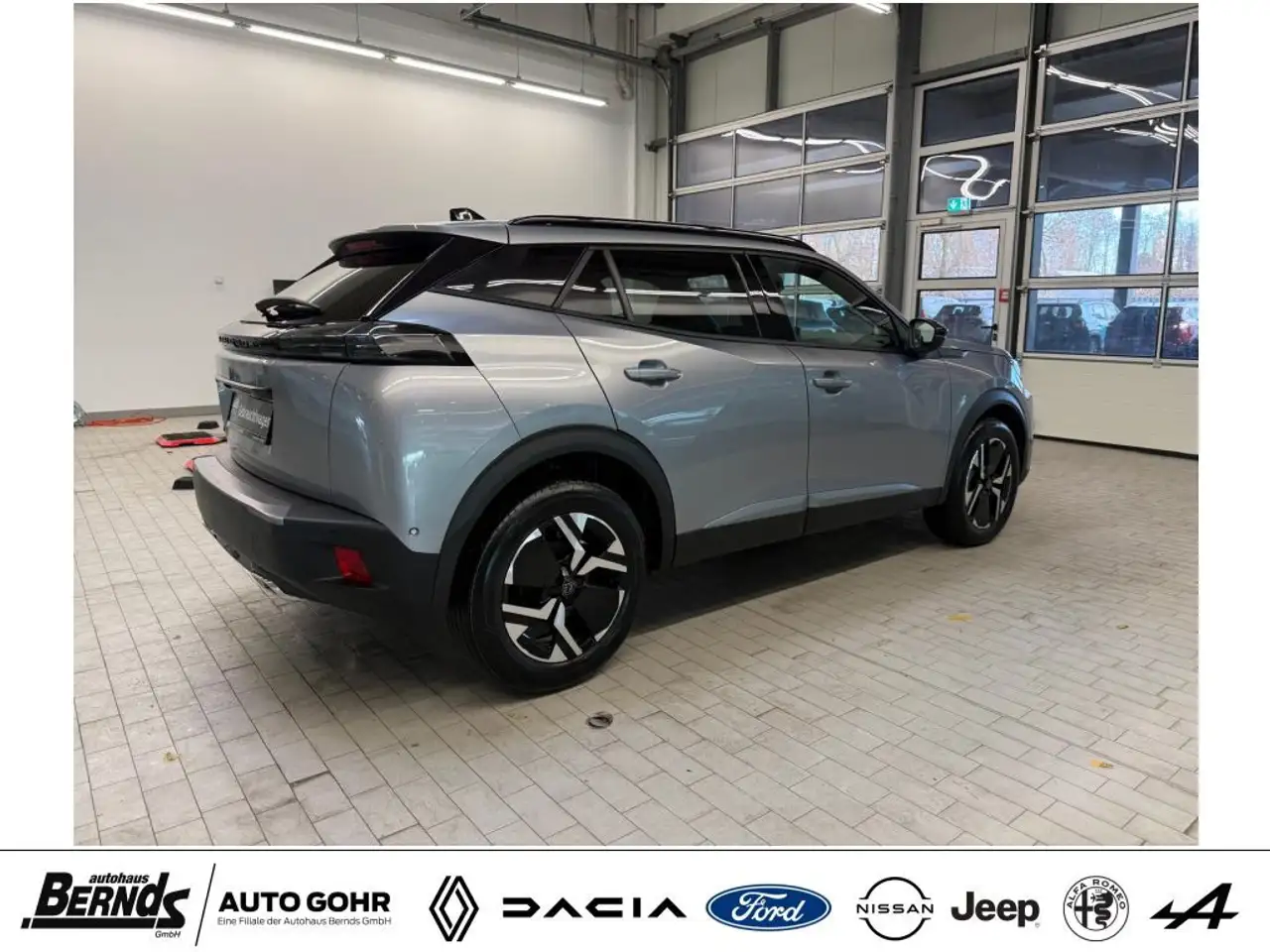 Peugeot 2008 PureTech 130 EAT8 Allure AUTOMATIK PDC R-KAM SHZ 5