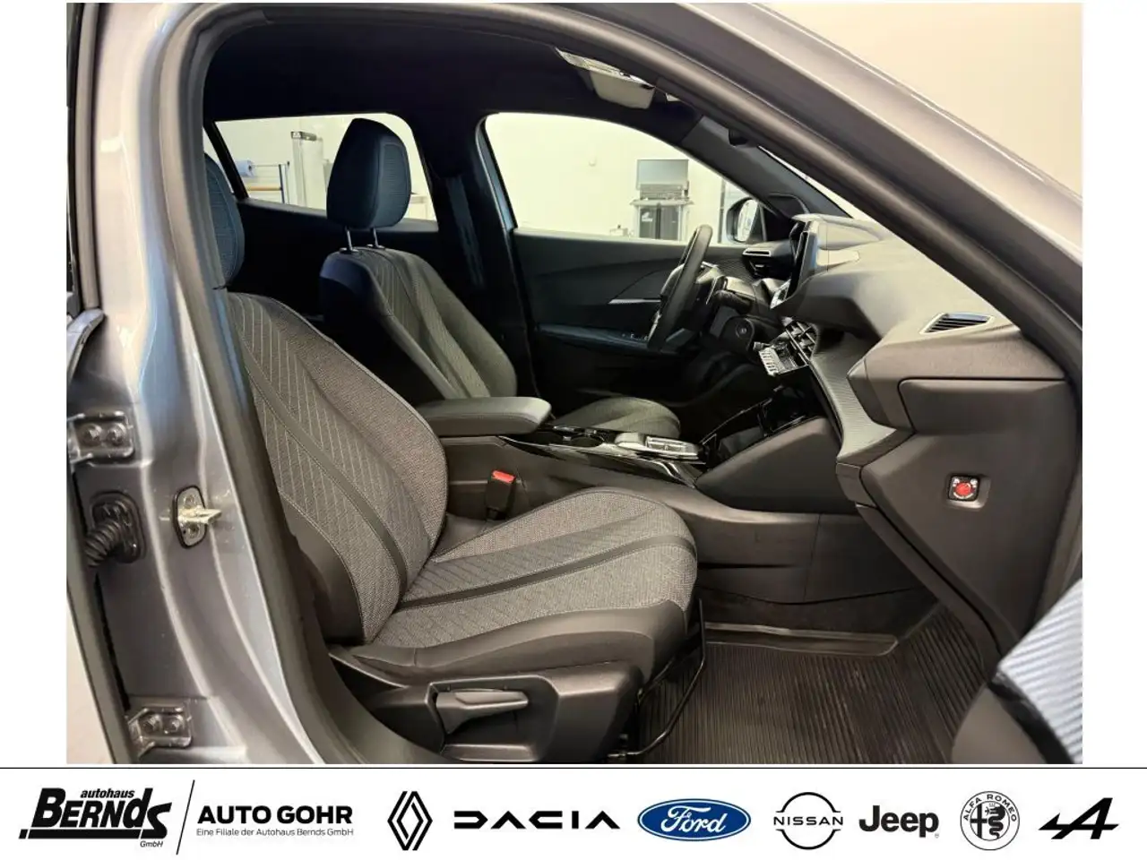 Peugeot 2008 PureTech 130 EAT8 Allure AUTOMATIK PDC R-KAM SHZ 3