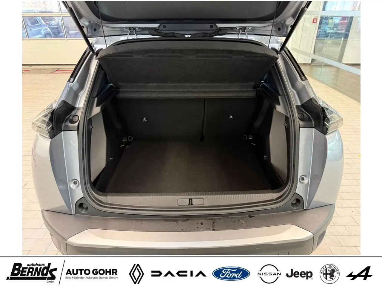 Peugeot 2008 PureTech 130 EAT8 Allure AUTOMATIK PDC R-KAM SHZ 6