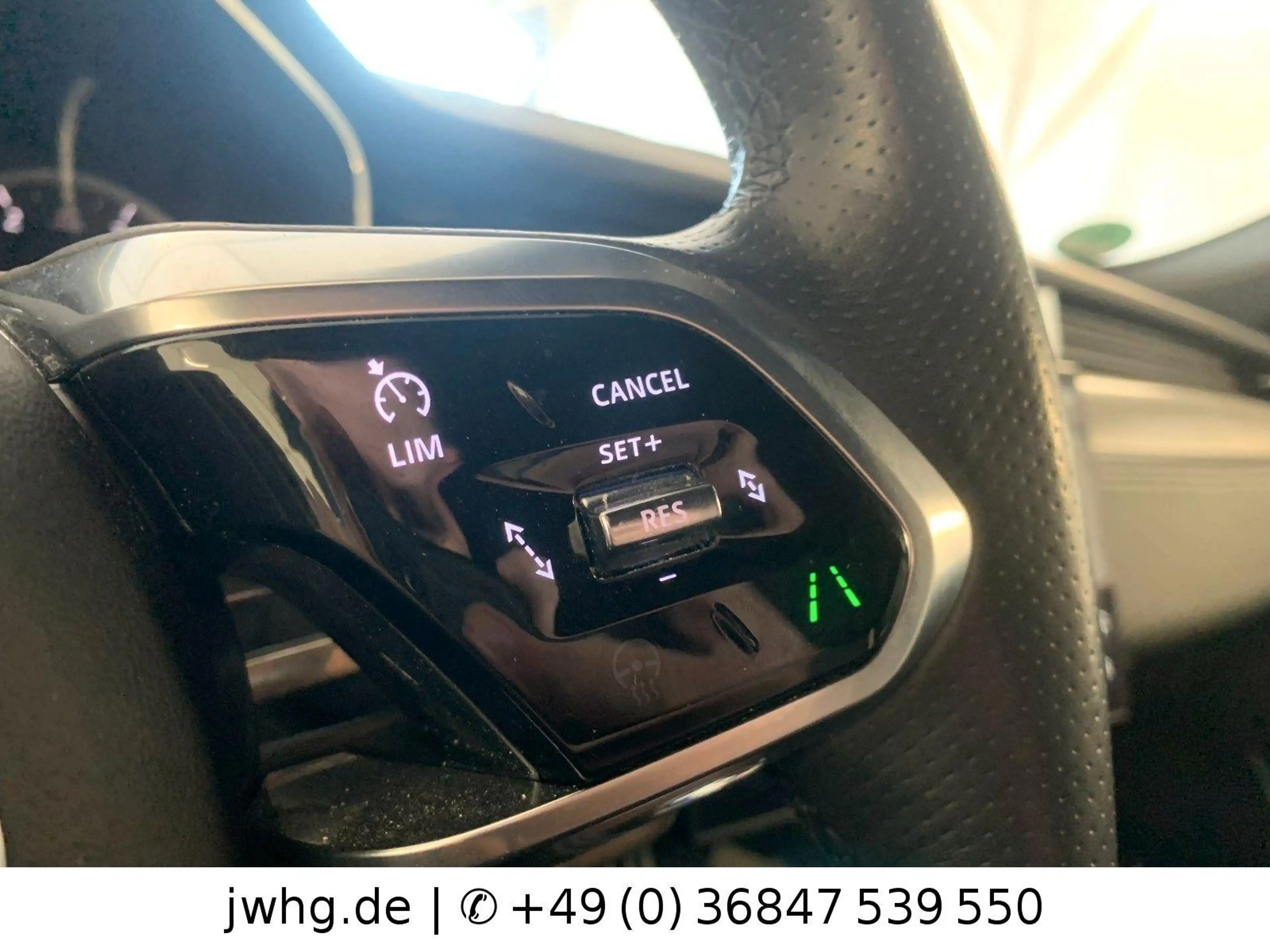 Jaguar F-Pace R-Dynamic AWD|ACC|Black|Keyl.|Kam|Leder — photo 6