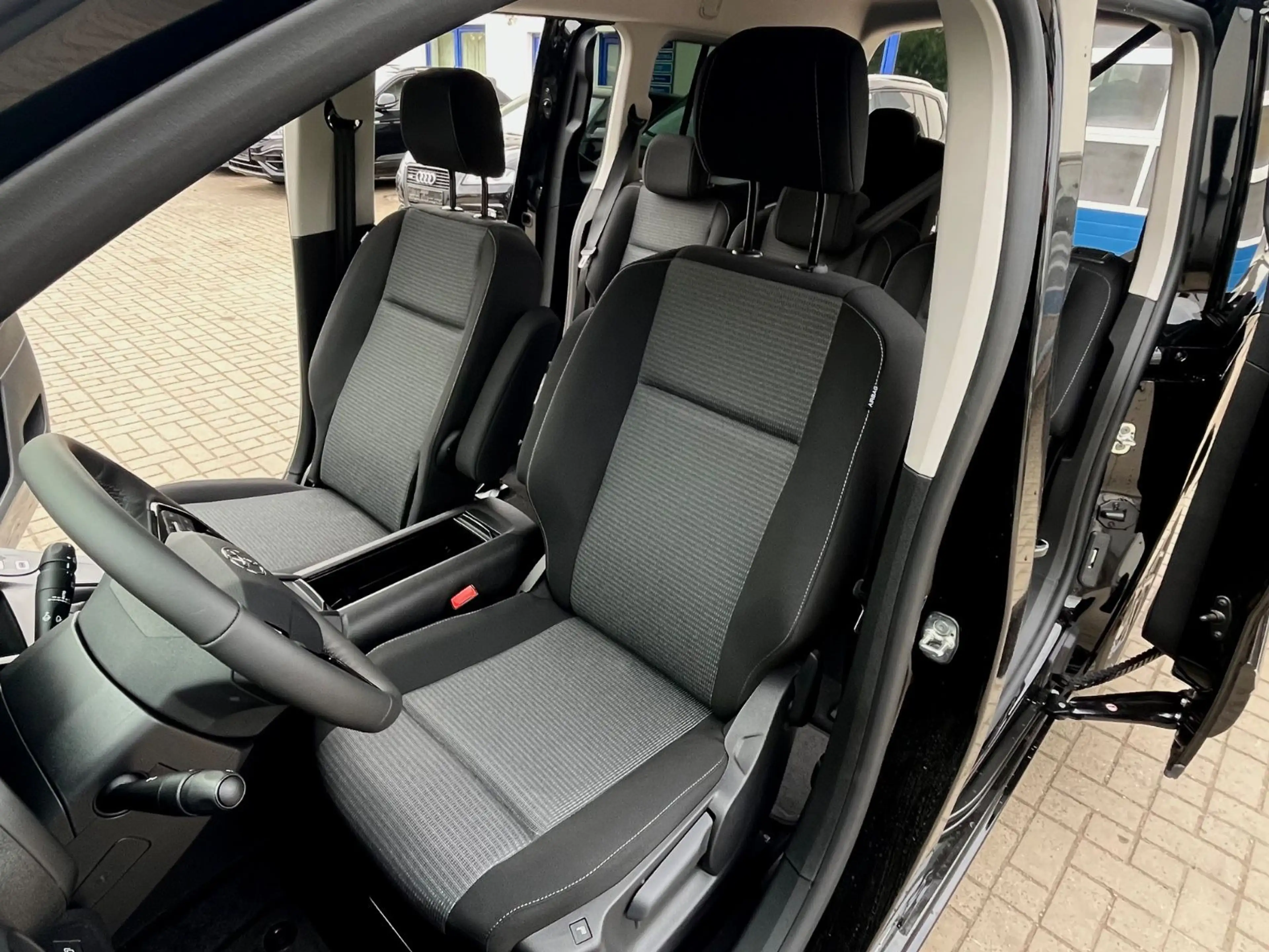 Toyota Proace Verso L2 Teamplayer,7Sitzer,AHK,ACC — photo 9