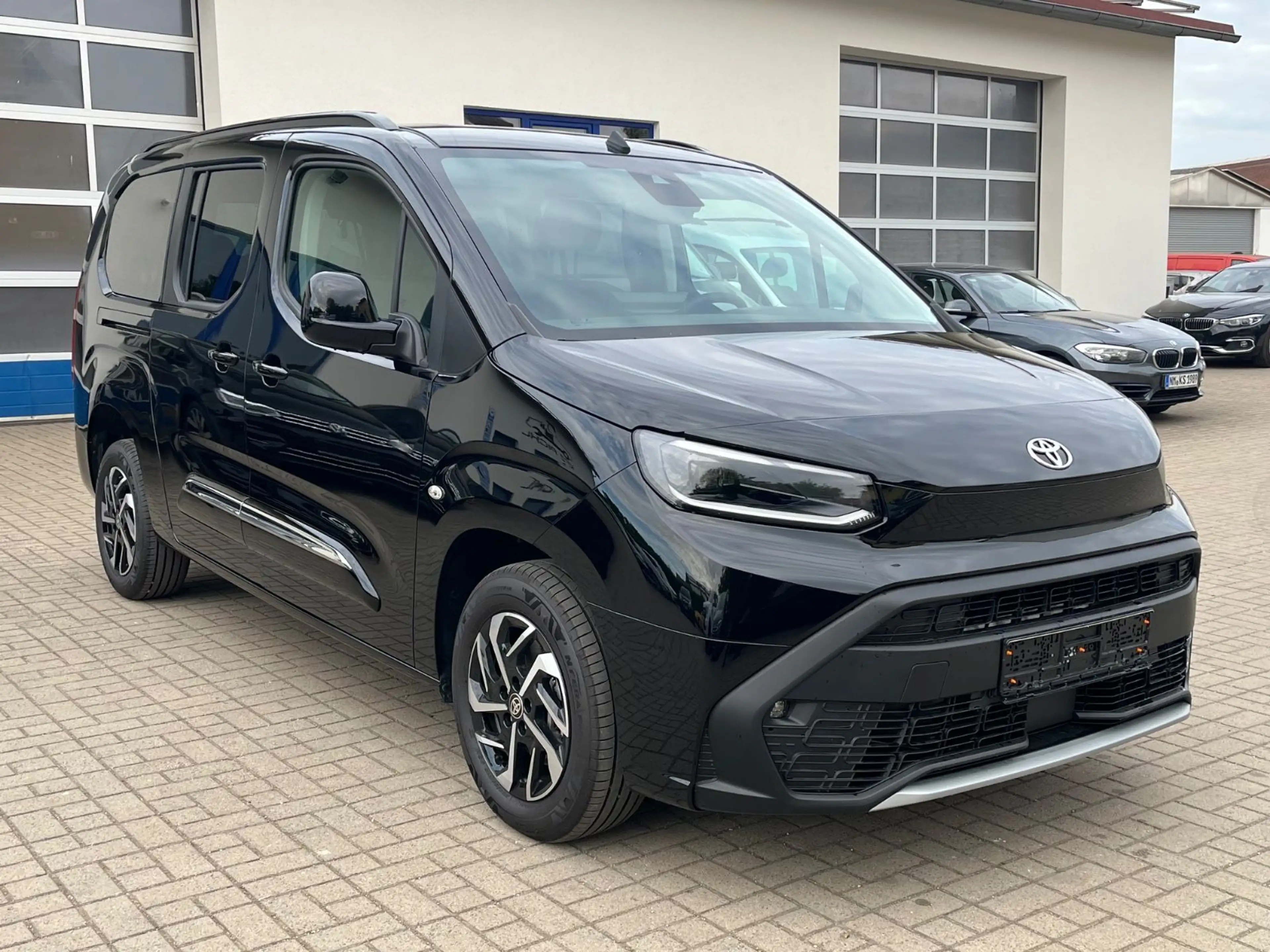 Toyota Proace Verso L2 Teamplayer,7Sitzer,AHK,ACC