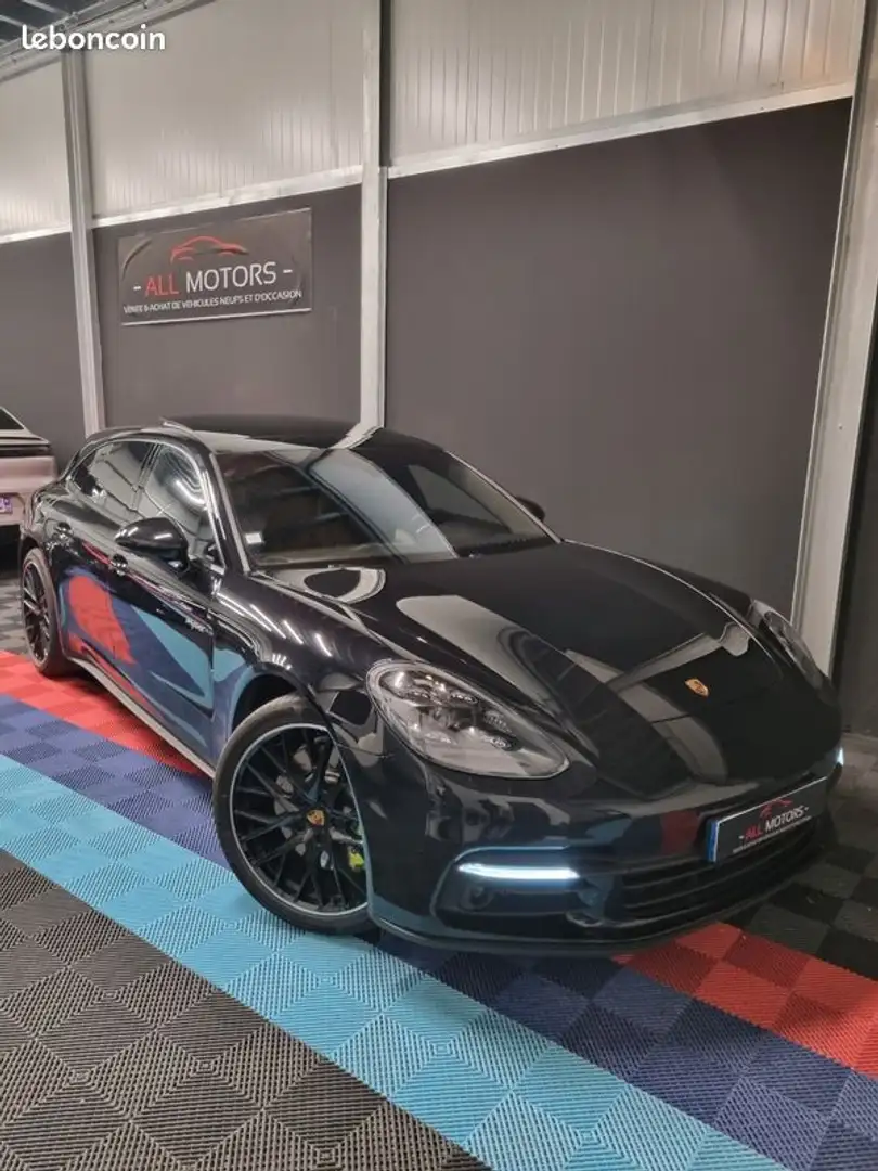 Porsche Panamera sport turismo 4 e hybride Schwarz - 1