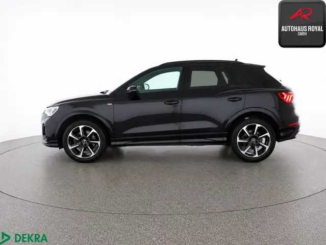 Audi Q3 view 2