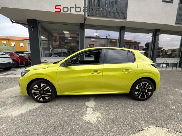 Peugeot 208 view 2