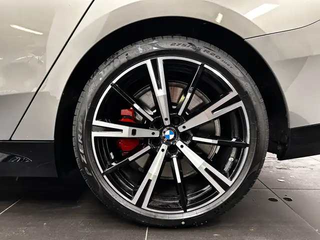 BMW M view 6