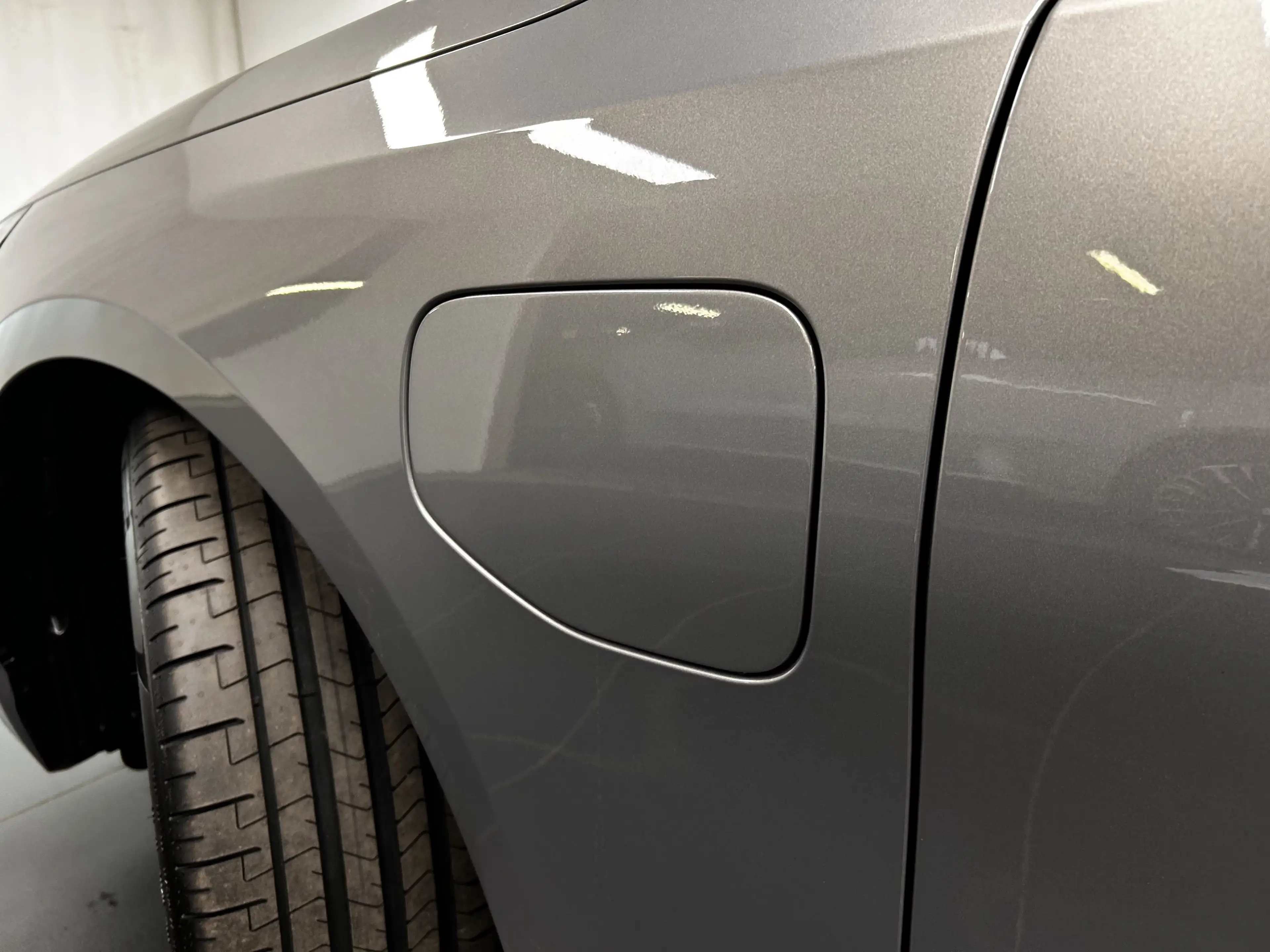 BMW 550 e xDrive Touring — photo 10