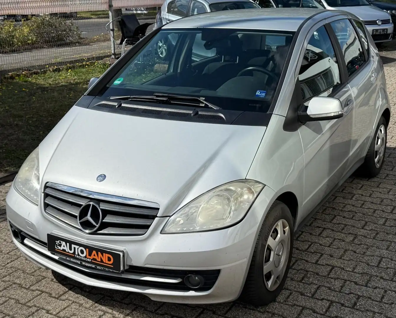 Mercedes-Benz A 180 CDI*KLIMA*SHZG*ALLWETTER* Silver - 2
