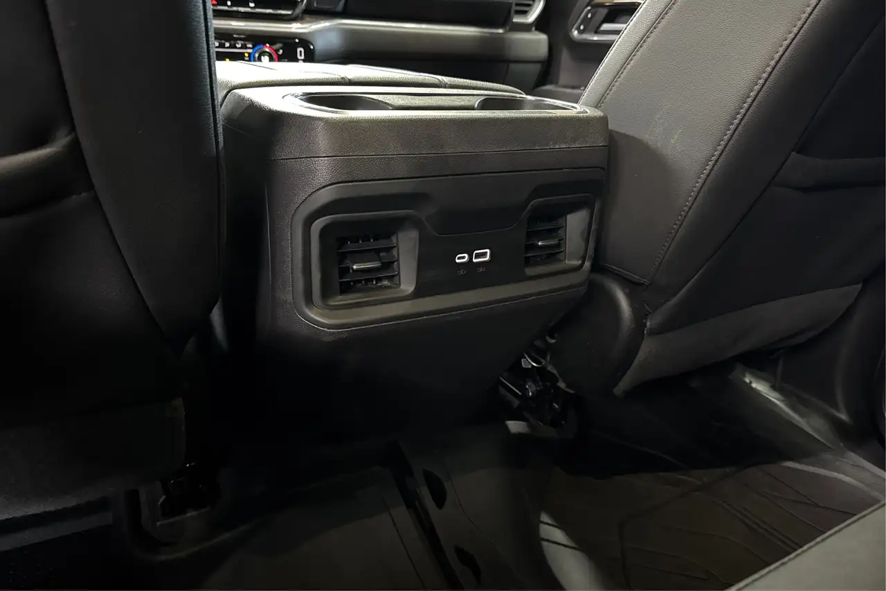 Chevrolet Silverado 1500 снимка Chevrolet Silverado 1500