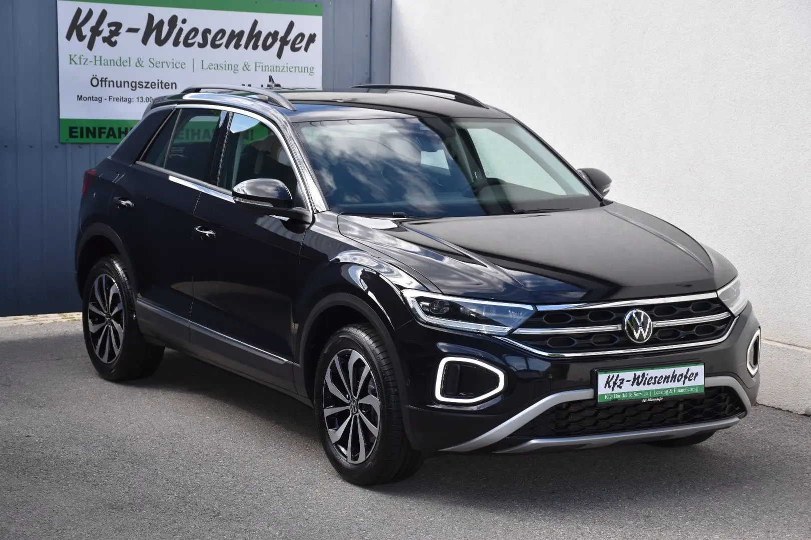 Volkswagen T-Roc 2.0 TDI Style DSG / Service+Bremse NEU / LED / Al Schwarz - 1