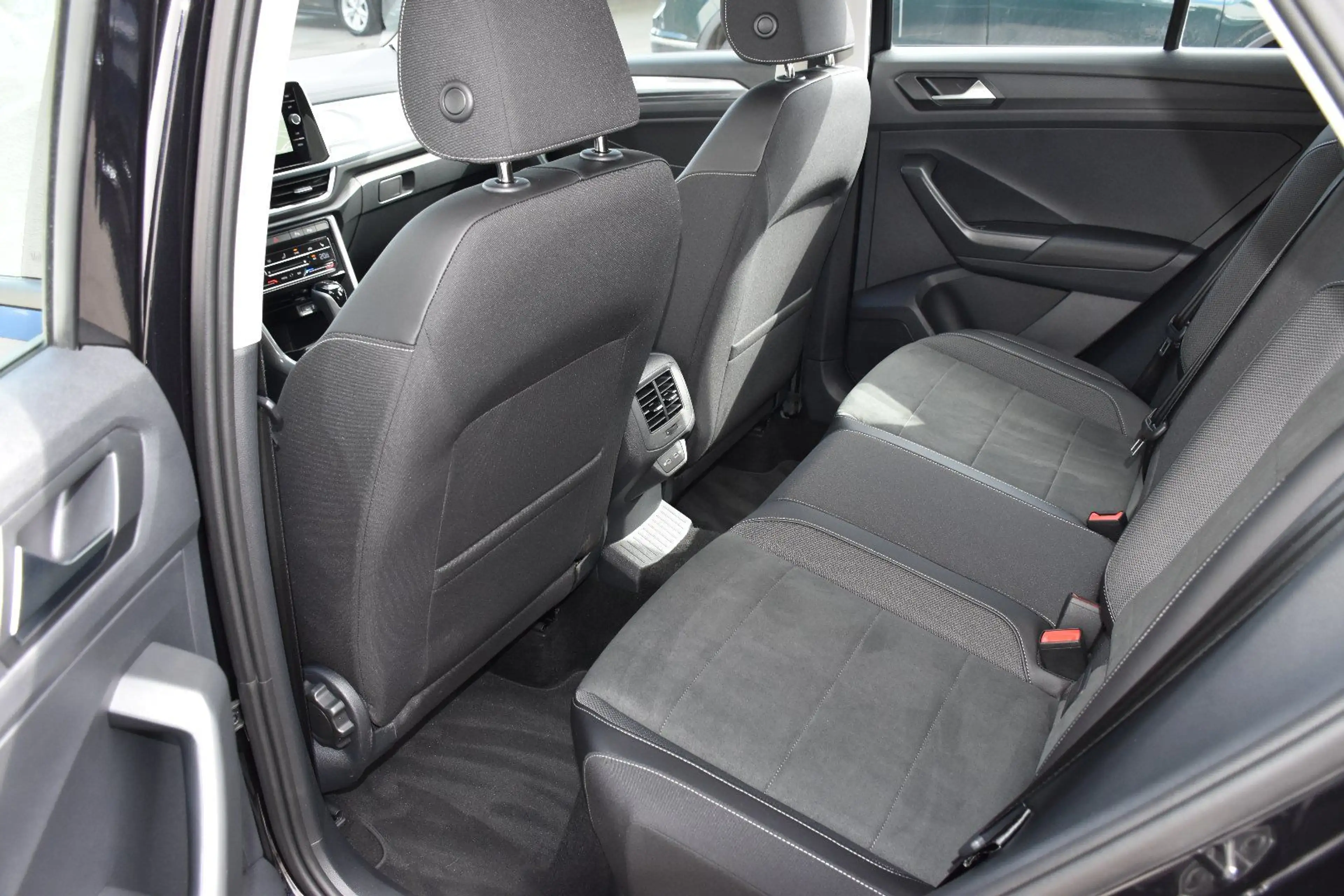 Volkswagen T-Roc 2.0 TDI Style DSG / Service+Bremse NEU / LED / Al — photo 15