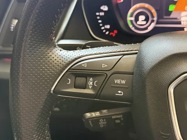 Audi Q5 view 26