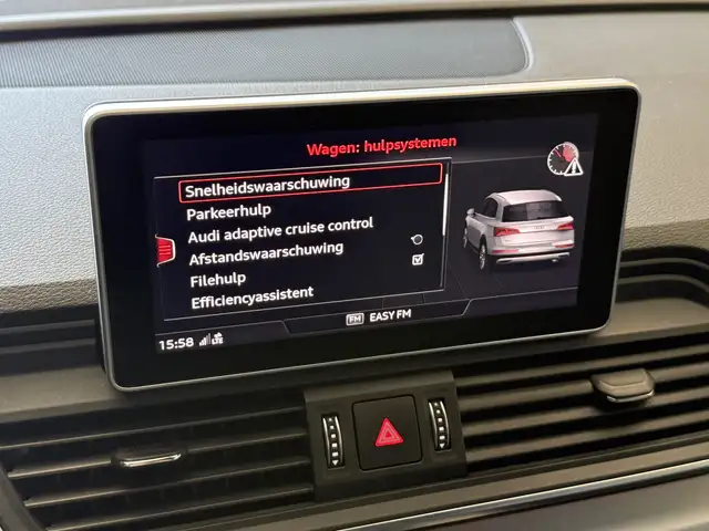 Audi Q5 view 29