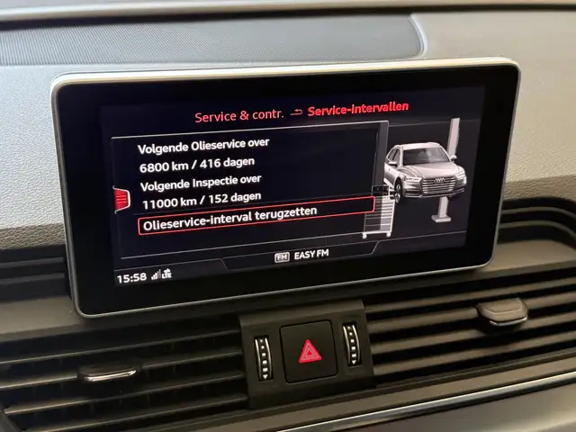 Audi Q5 view 28